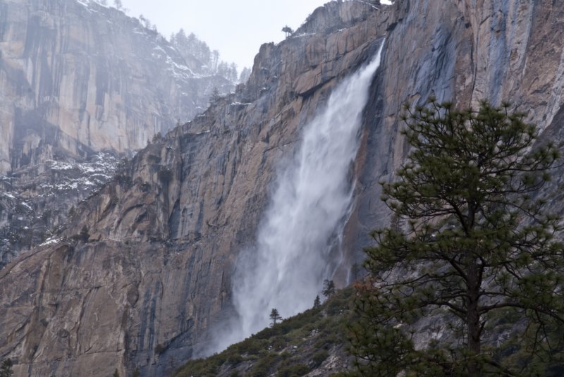 Yosemite Falls A-100-DSC02160 yosemitefallsa100dsc02160.jpg