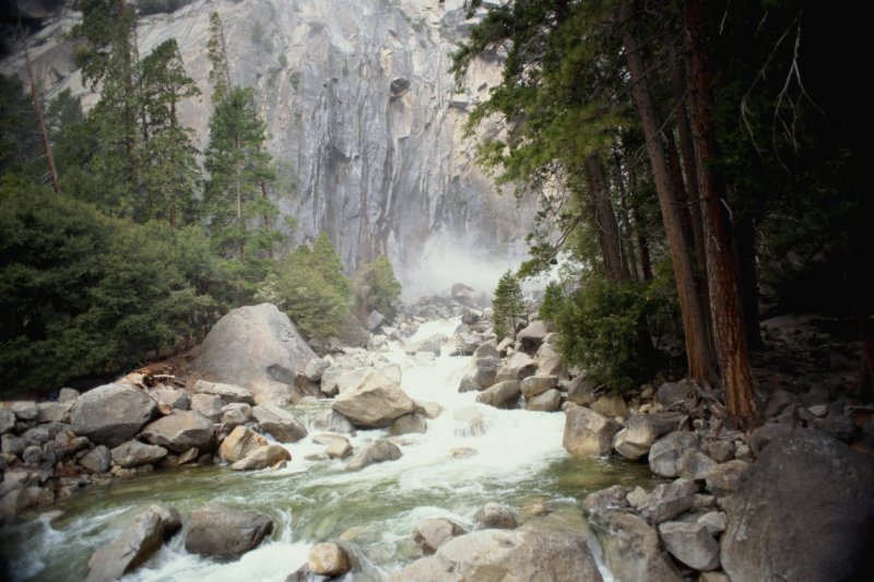 Yosemite Falls A-900-DSC02034 yosemitefallsa900dsc02034.jpg