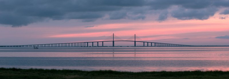 sunrise_2010-08-07_view_over_sunshine_skyway_causeway_DSC04221 sunrise_20100807_view_over_sunshine_skyway_causeway_dsc04221.jpg