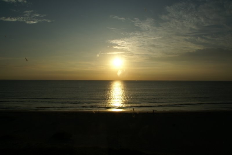 sunset_2009-09-27_st_pete_beach_louise_keith_DSC03971 sunset_20090927_st_pete_beach_louise_keith_dsc03971.jpg